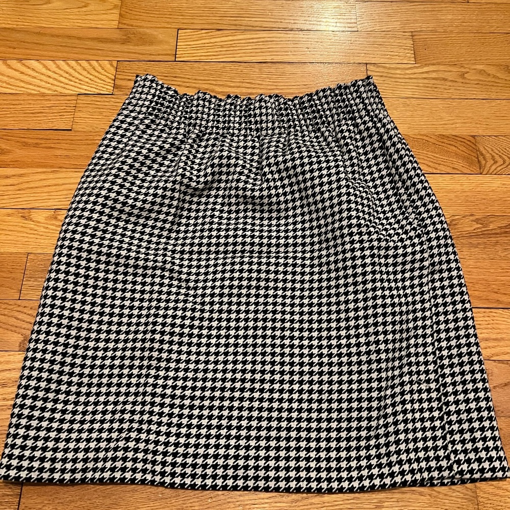 JCrew Classic Black and White Houndstooth Skirt paper bag waist